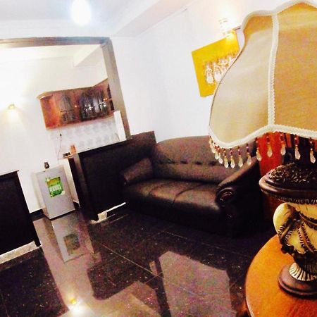 Dew Grand Regency Apartman Bataduwa Kültér fotó