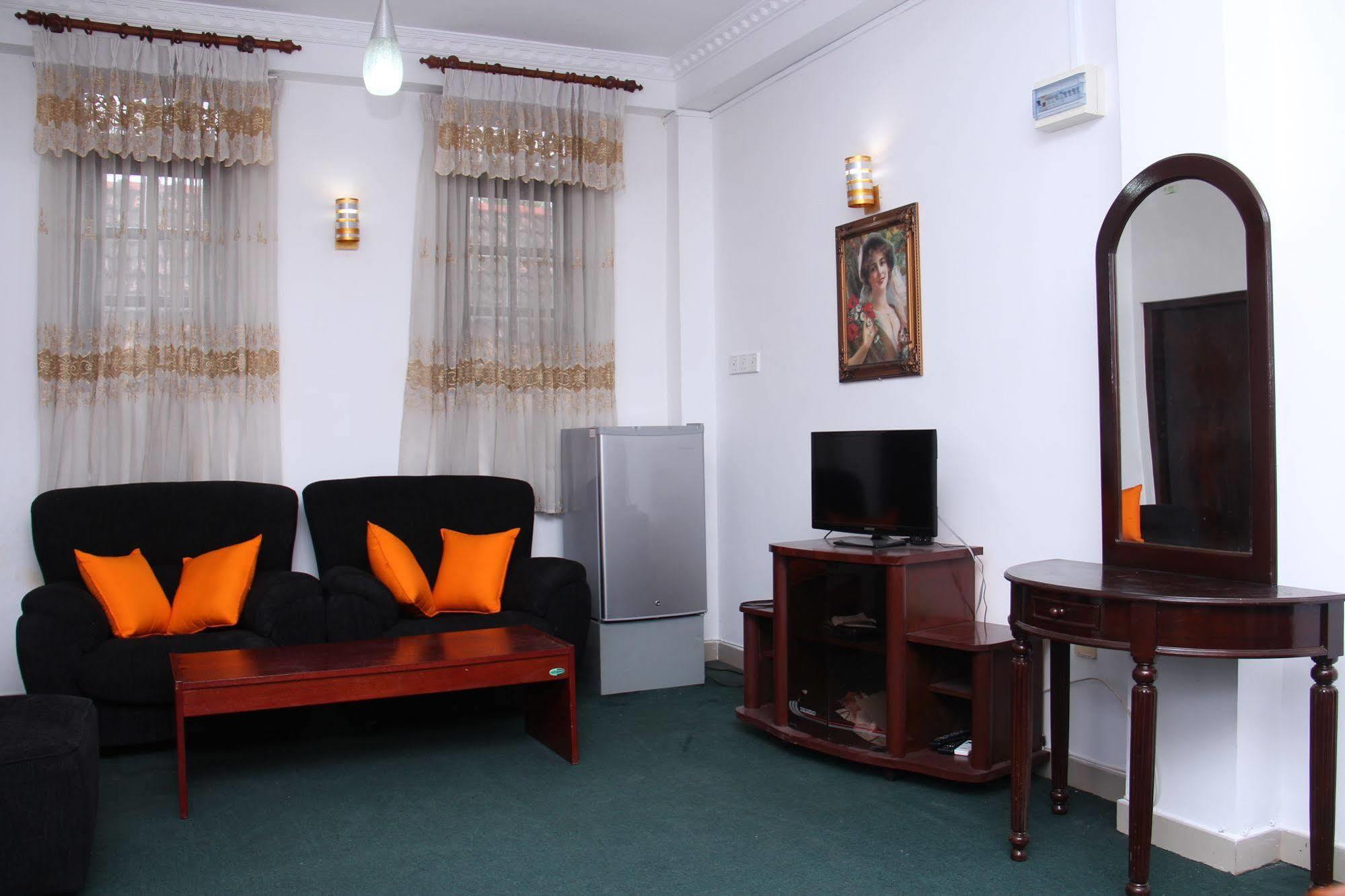 Dew Grand Regency Apartman Bataduwa Kültér fotó