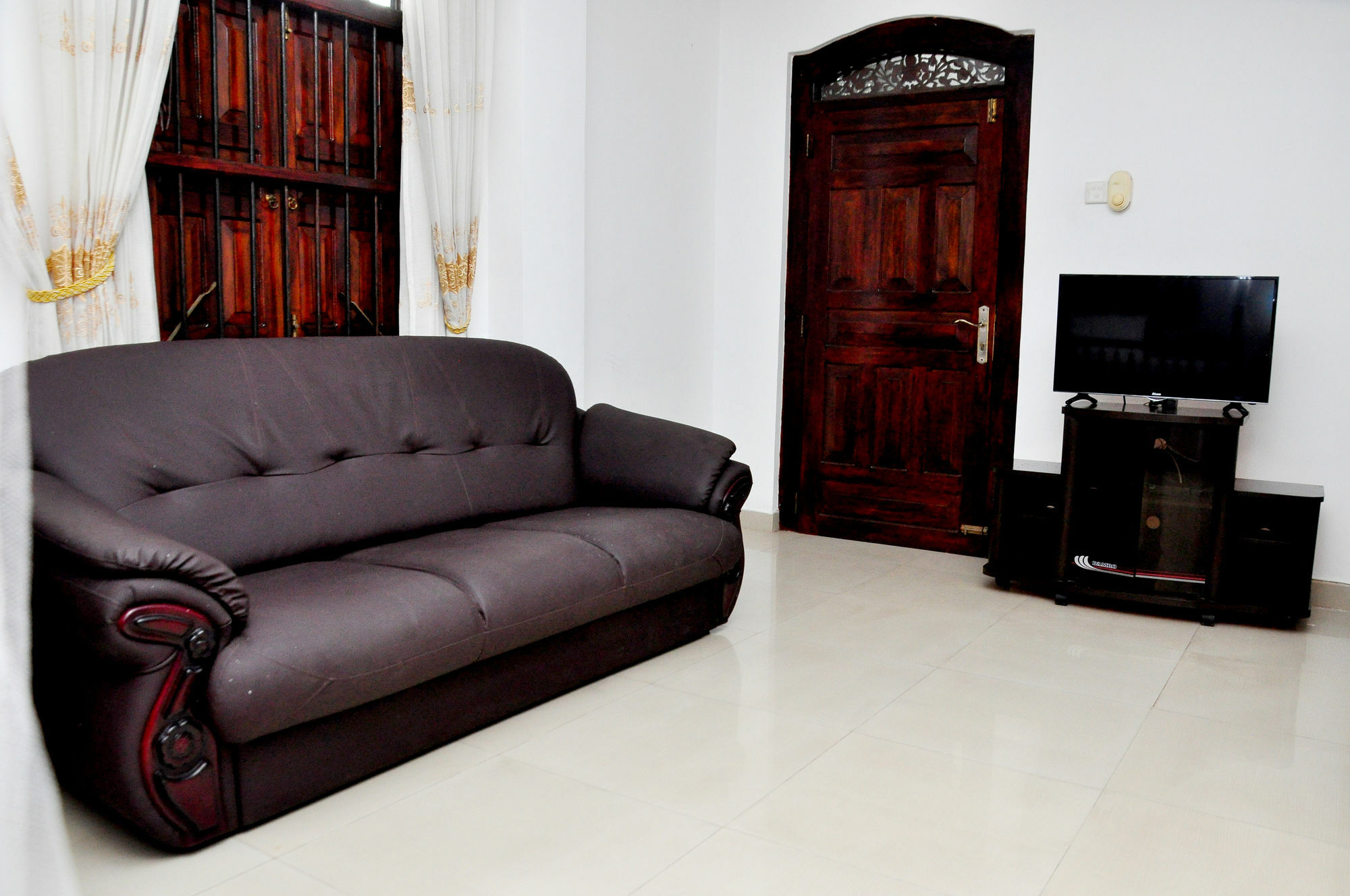 Dew Grand Regency Apartman Bataduwa Kültér fotó